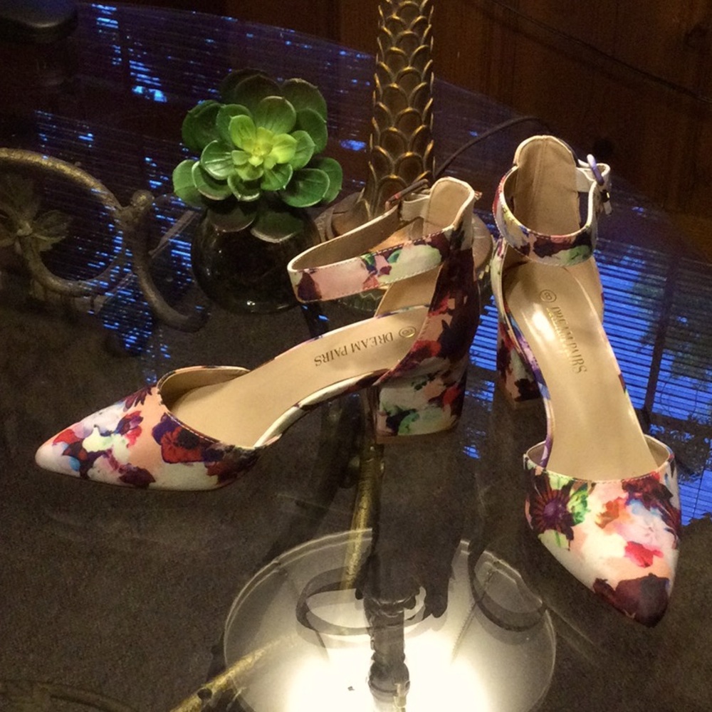Dream Pairs Floral Ankle Straps Low Heels